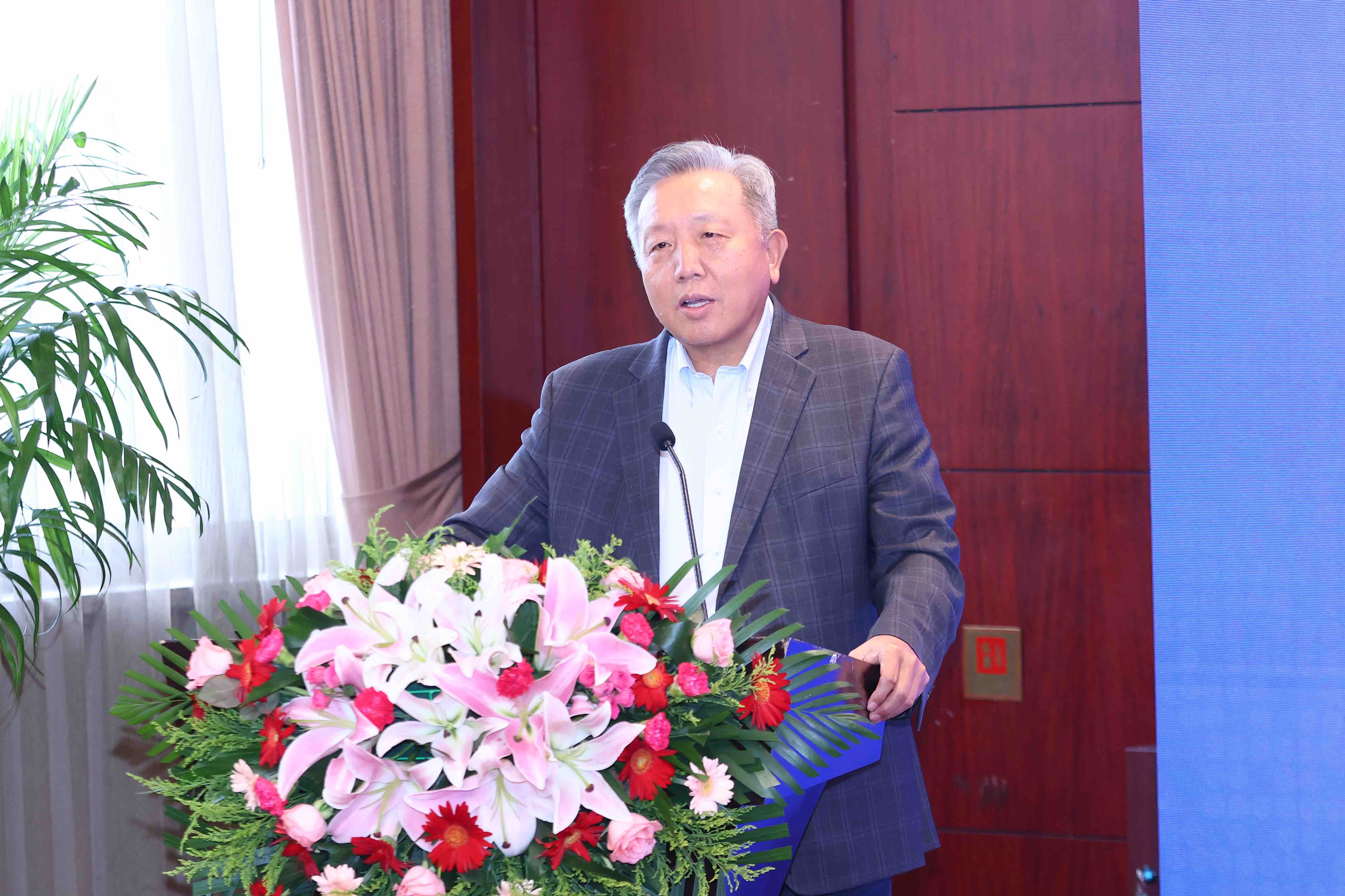 吴晓求2小图.jpg