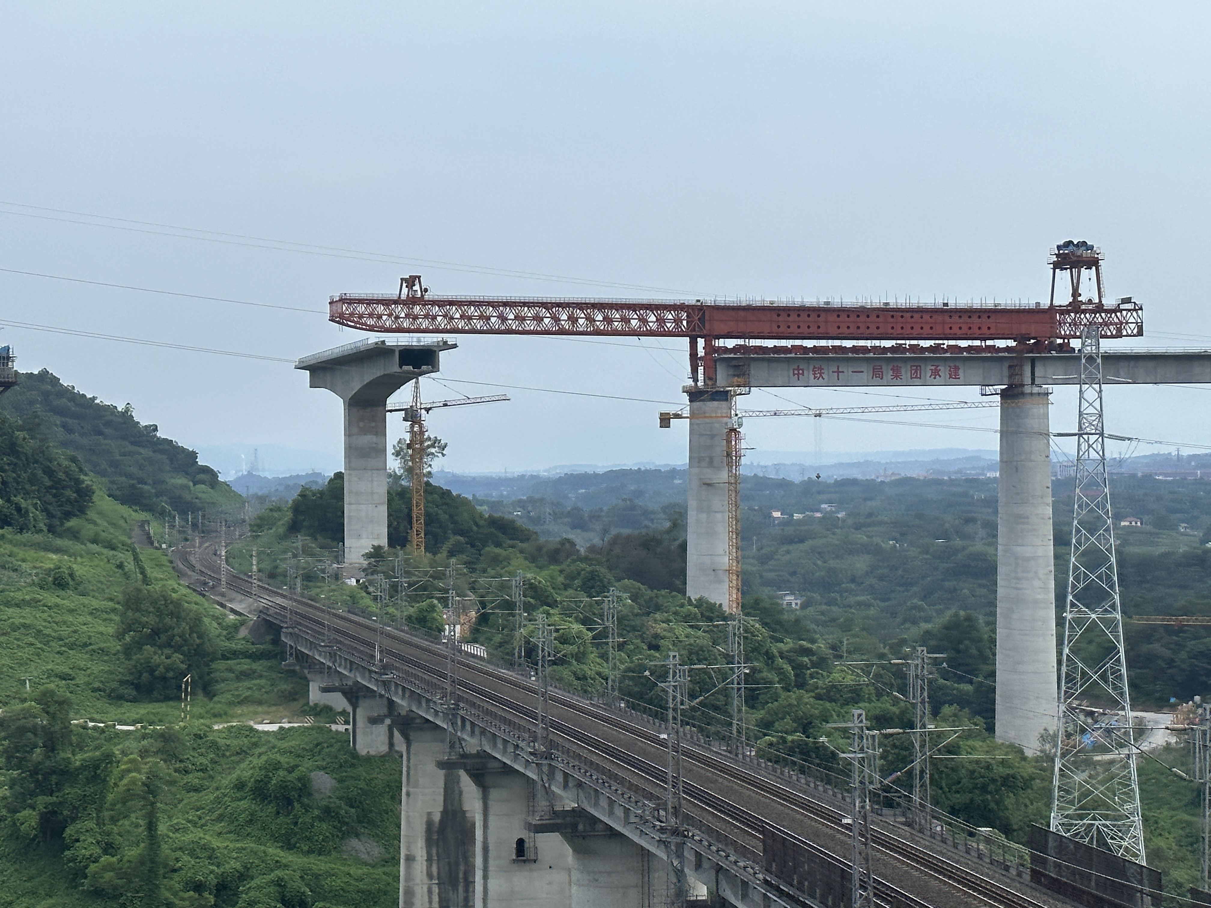 1713964073937362.jpg 铁路建设02.jpg