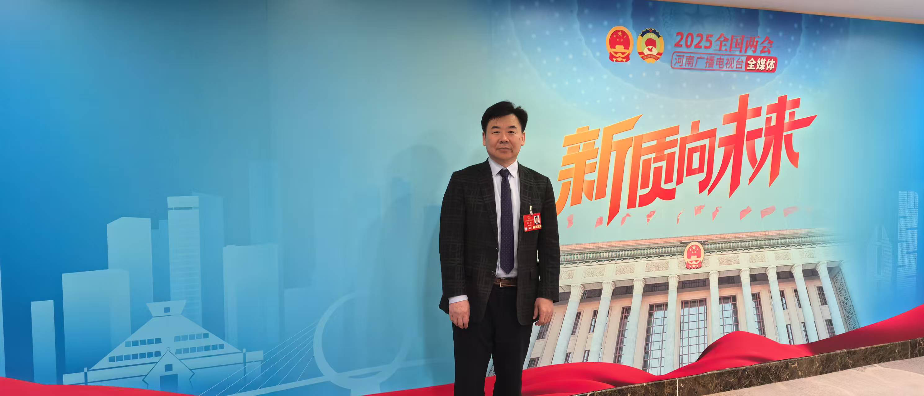 张涛1.png