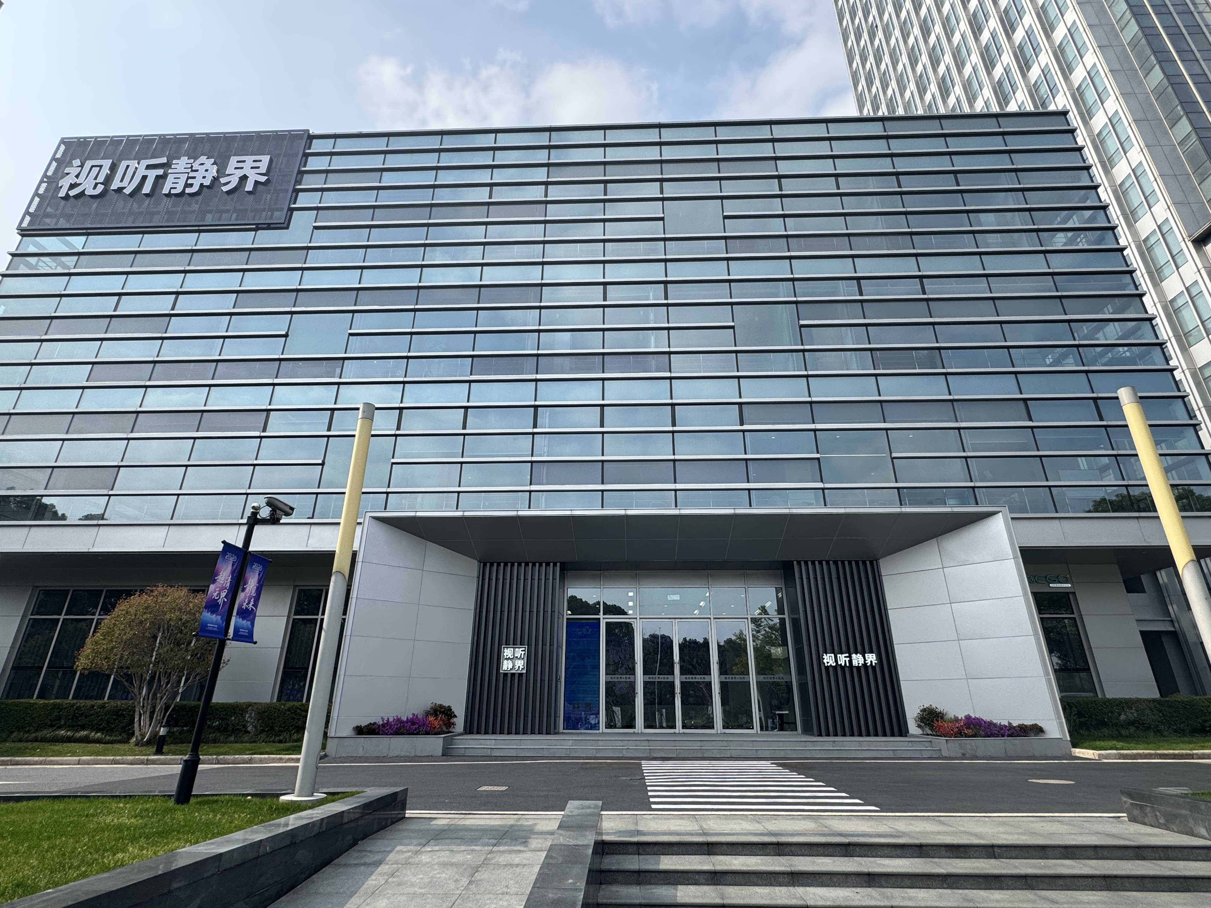 1775889189619854.jpg 2647B05021.jpg