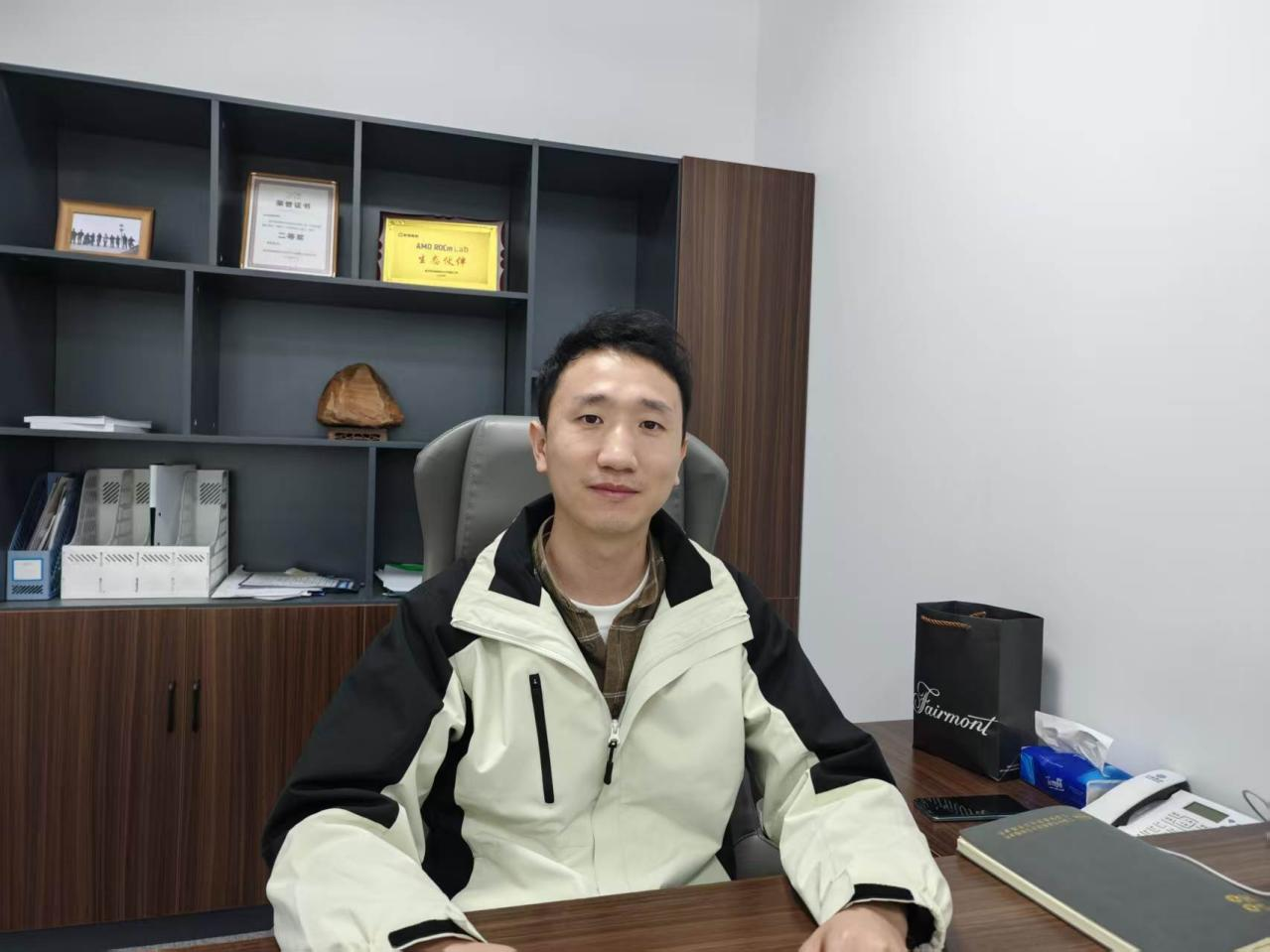 于峰.png